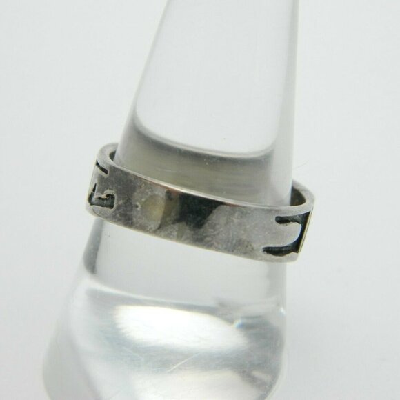 Sterling Silver .925 Southwestern Design Band Ring - Picture 4 of 5